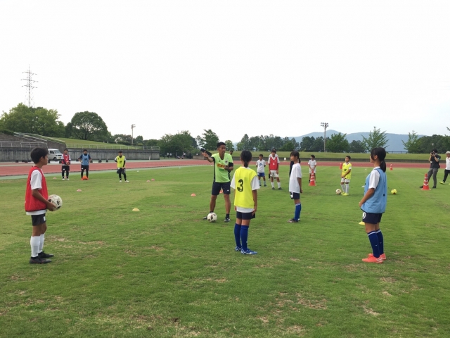 片渕浩一郎ヘッドコーチ鹿島市サッカー協会主催 鹿島市サッカースペシャルトレーニング に講師として参加 サガン鳥栖 公式 オフィシャルサイト 片渕浩一郎ヘッドコーチ鹿島市サッカー協会主催 鹿島市サッカースペシャルトレーニング に講師として参加 サガン鳥栖 公式 オフィシャルサイト