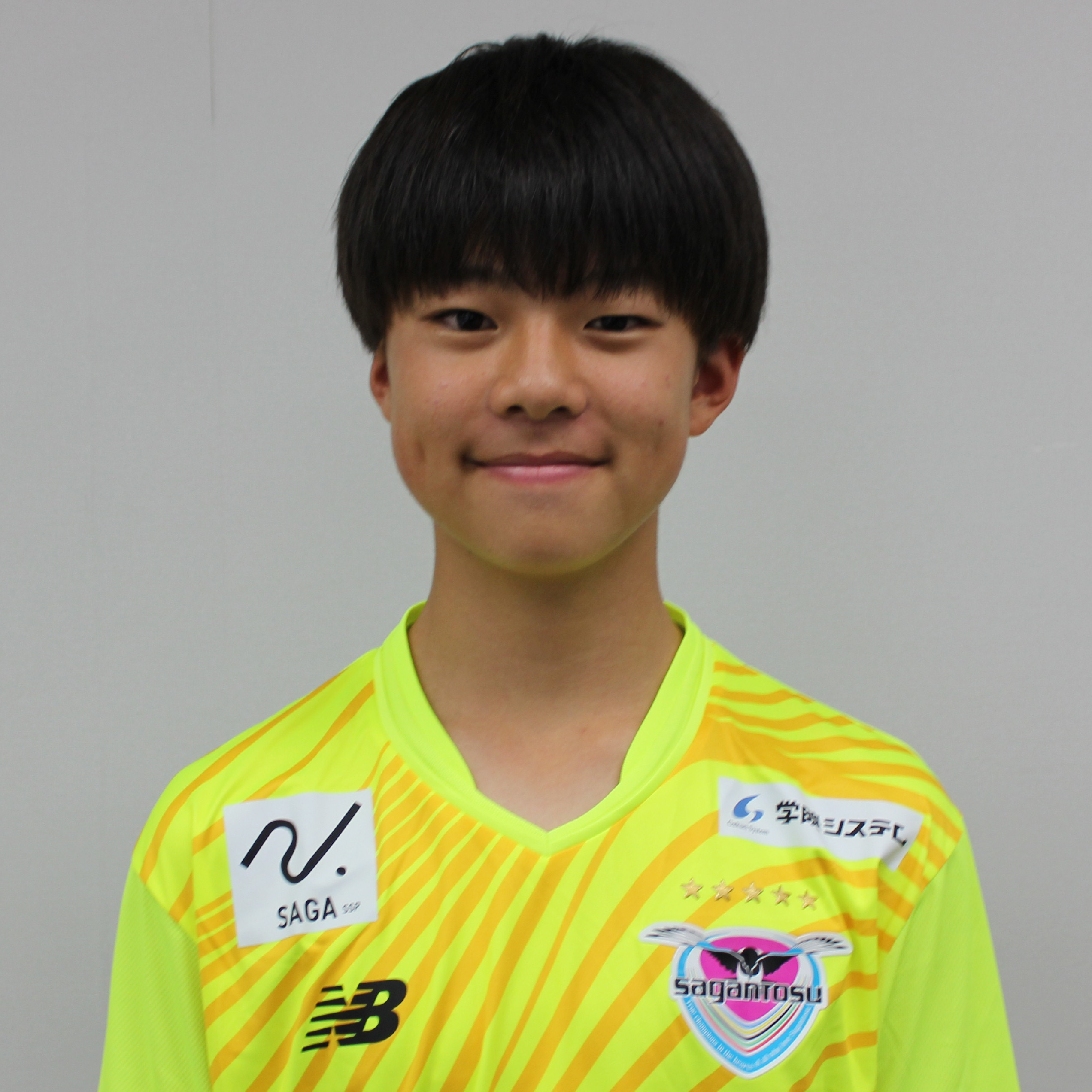 山田 真羽